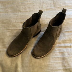 ECCO suede chelsea boots